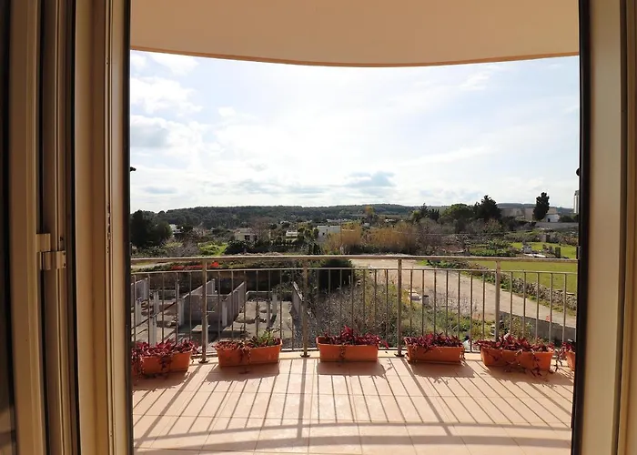 Tatil Evi Elegant For 67 Guests In The Heart Of Otranto